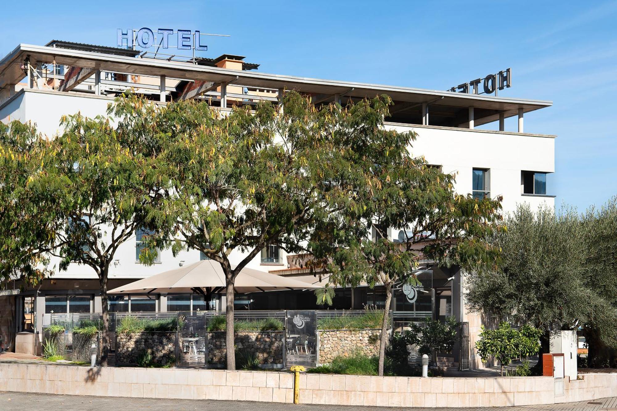 Hotel Palau De Girona Sant Julià De Ramis Buitenkant foto