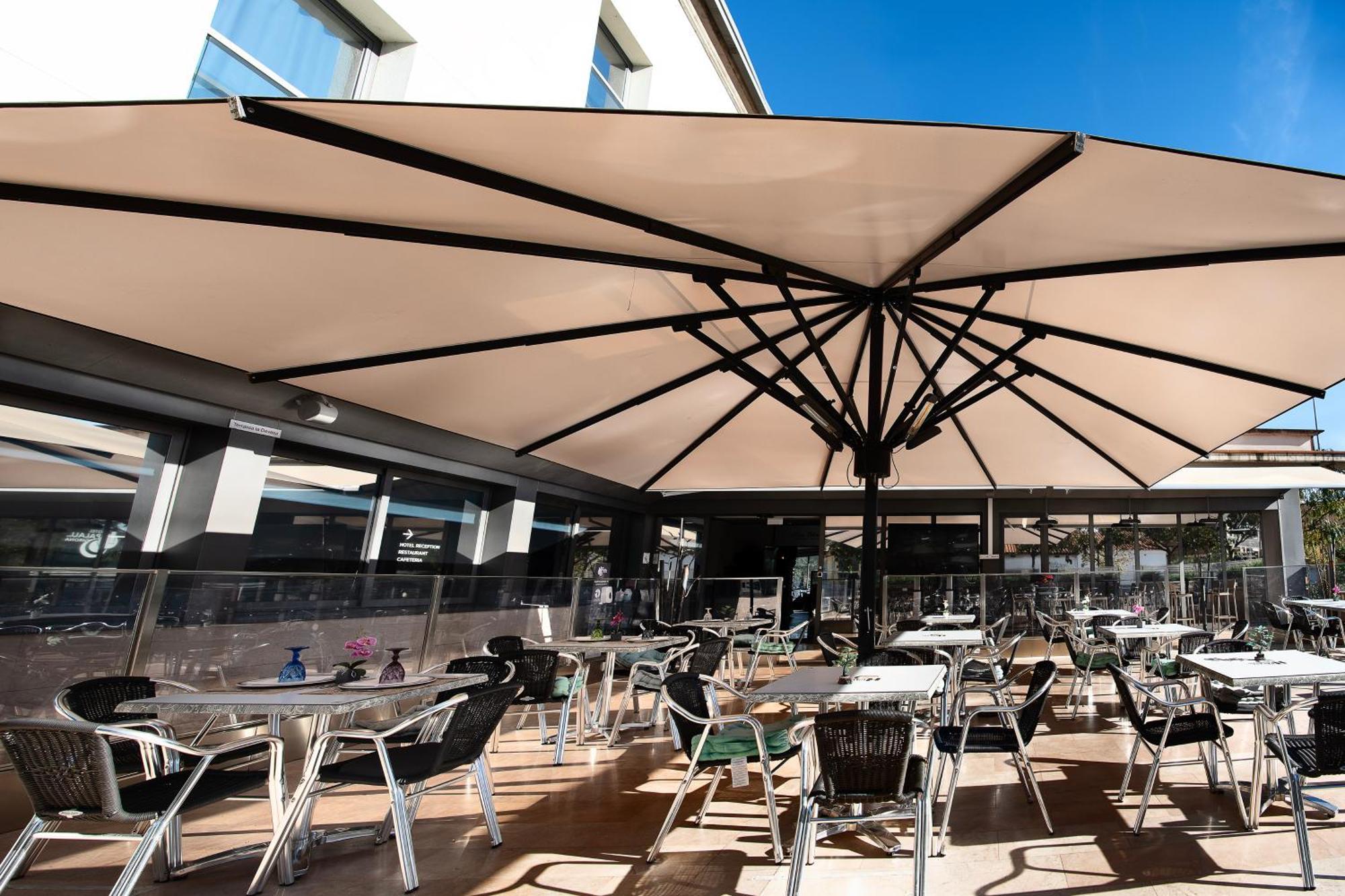 Hotel Palau De Girona Sant Julià De Ramis Buitenkant foto
