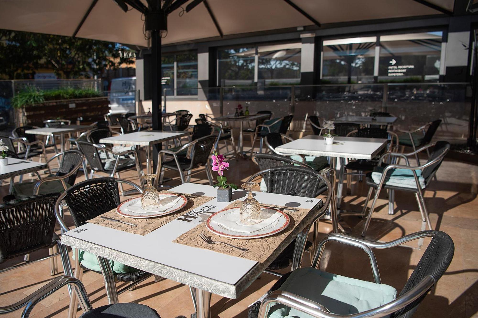 Hotel Palau De Girona Sant Julià De Ramis Buitenkant foto