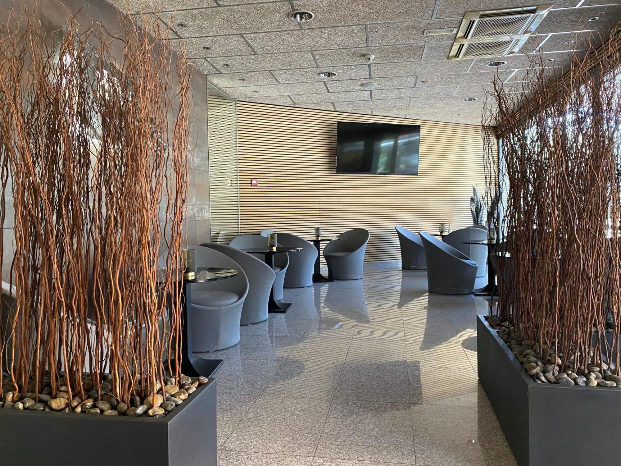 Hotel Palau De Girona Sant Julià De Ramis Buitenkant foto