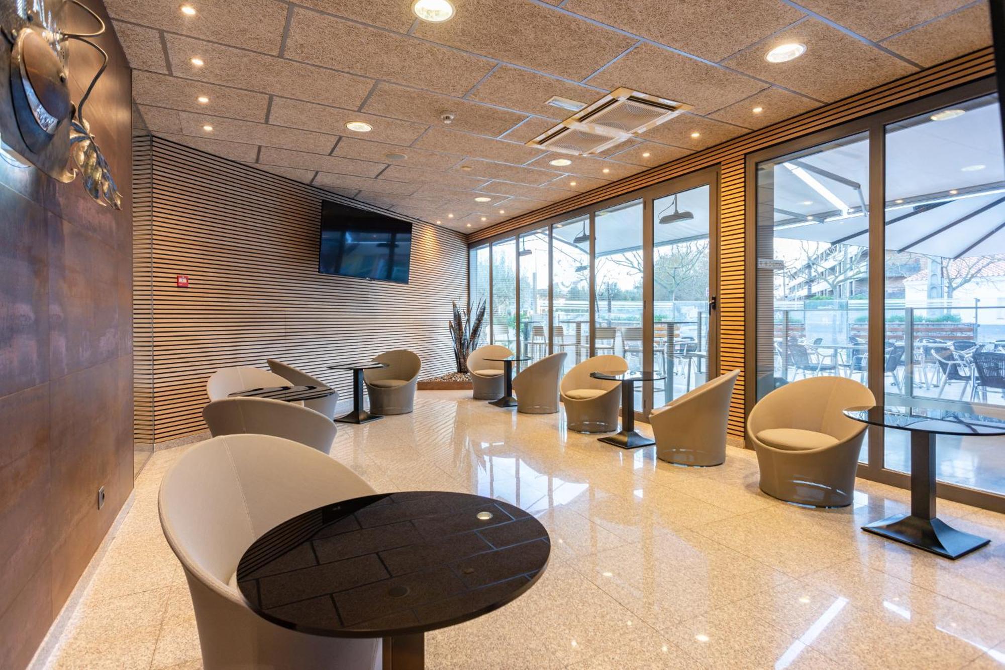Hotel Palau De Girona Sant Julià De Ramis Buitenkant foto