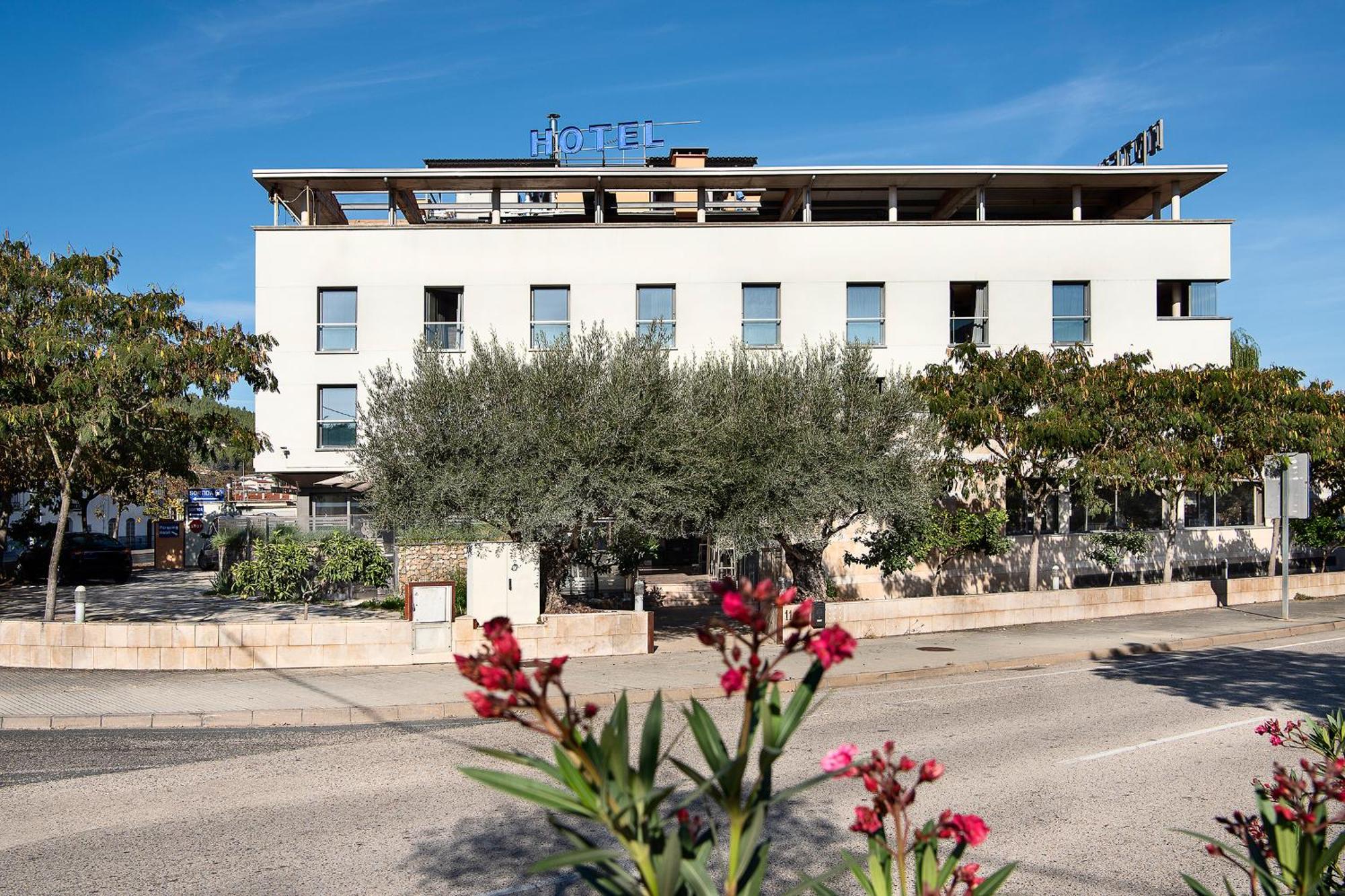 Hotel Palau De Girona Sant Julià De Ramis Buitenkant foto