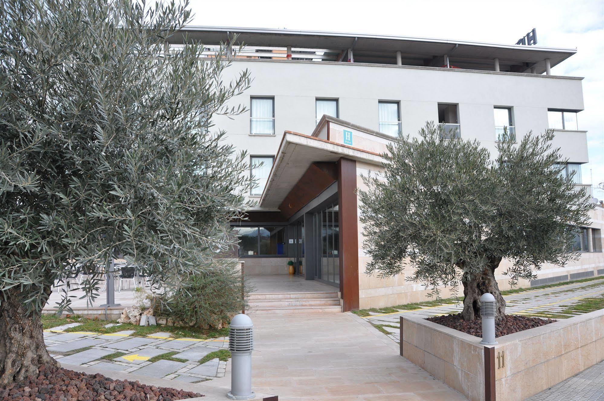 Hotel Palau De Girona Sant Julià De Ramis Buitenkant foto